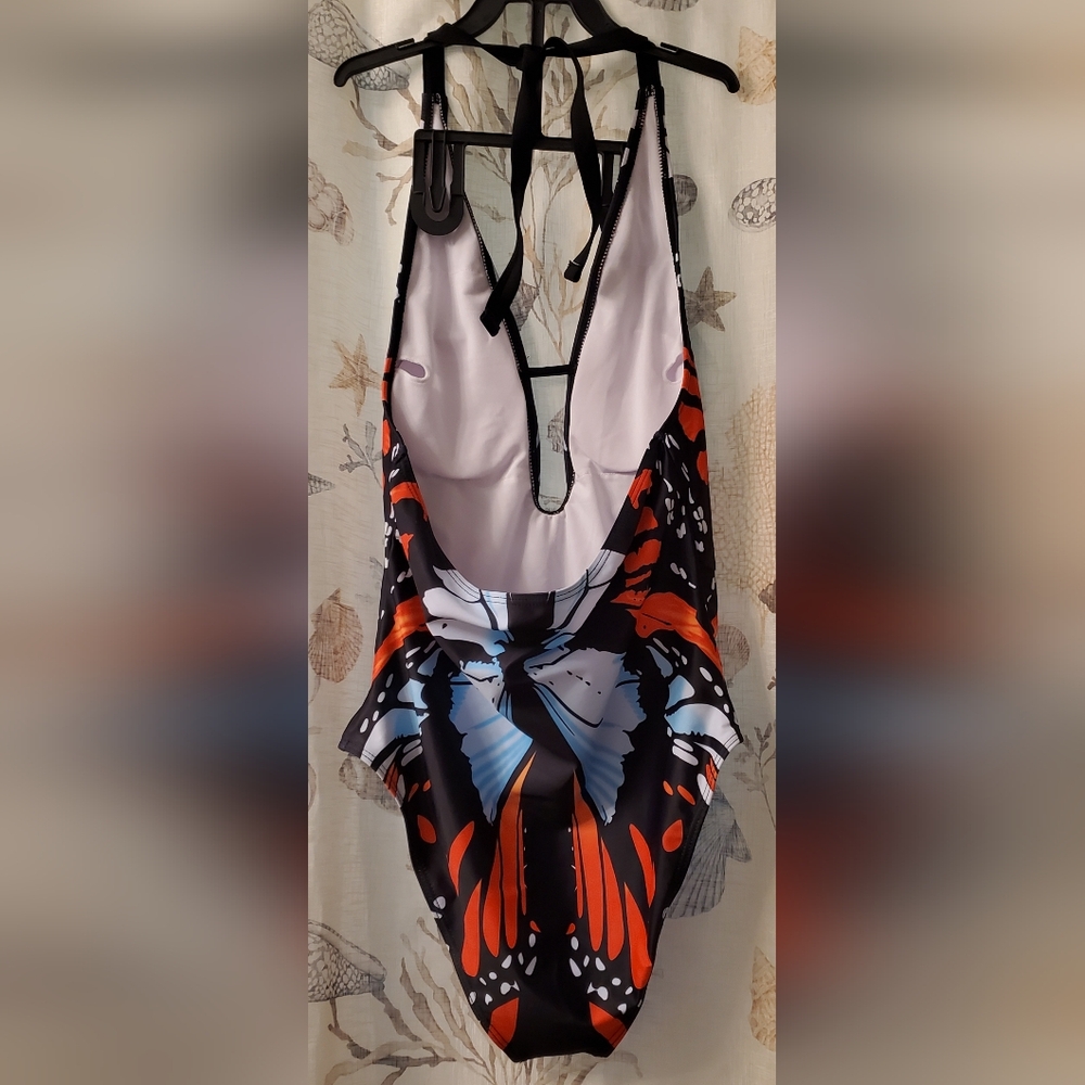 Butterfly Print Halter One Piece Swimsute - Picture 5 of 7
